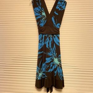 Jersey Floral V-neck